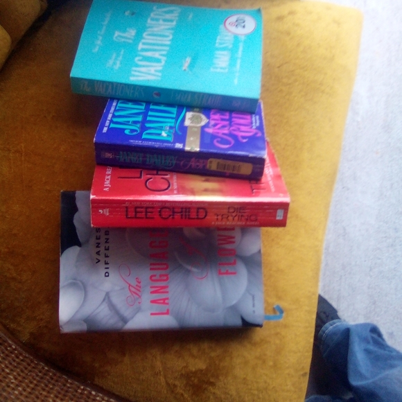 Book collection - Picture 7 of 12